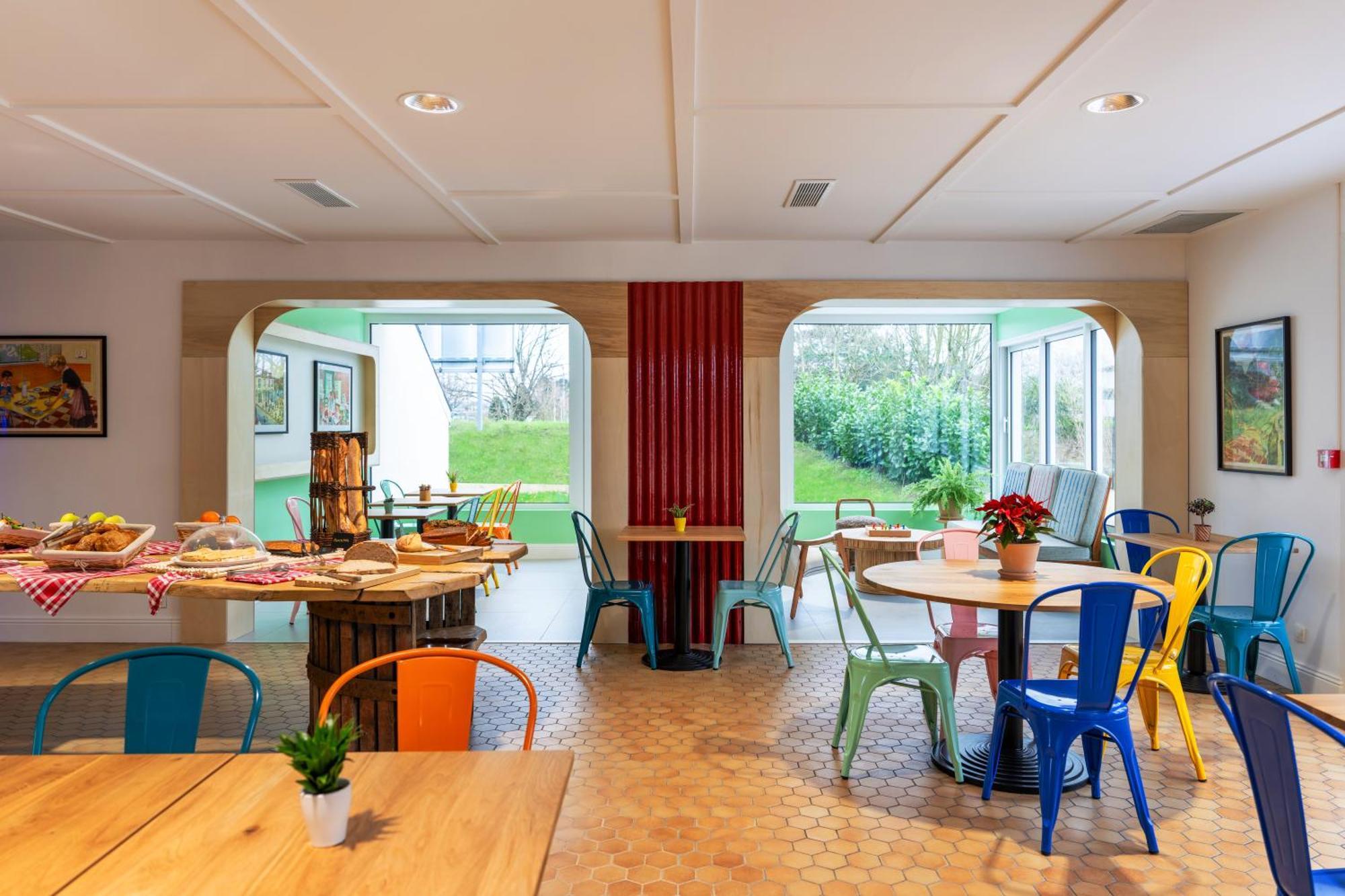 Greet Hotel Châtellerault Exteriör bild